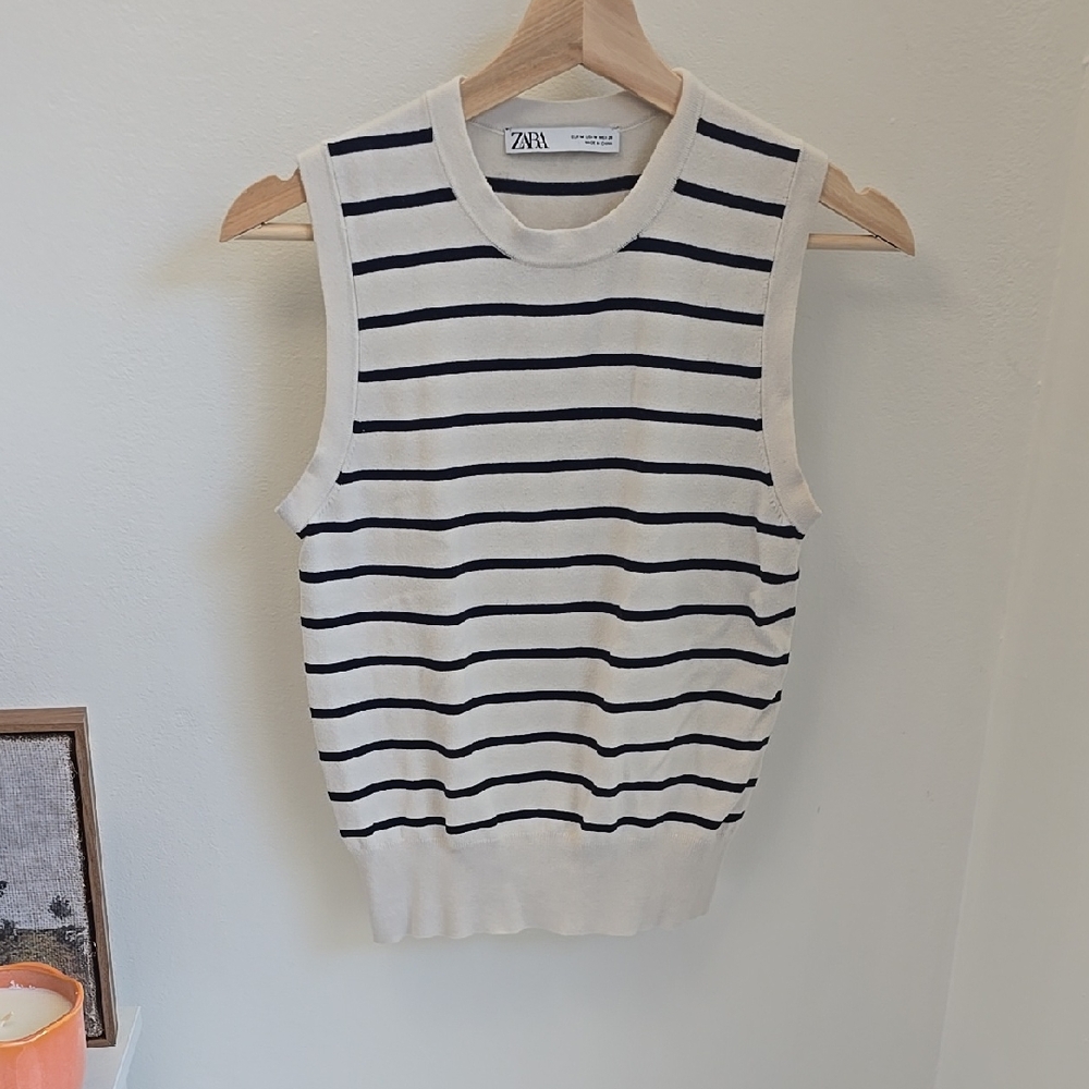 Zara Women's Blue and Cream Striped Sweater Tank Top